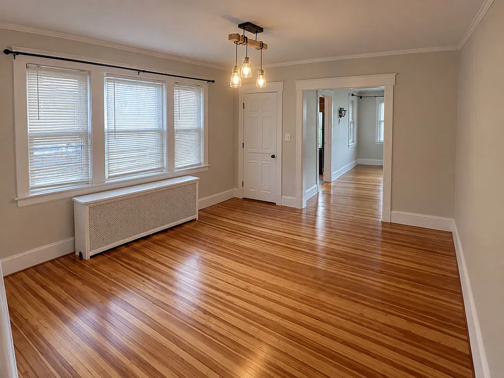 Apartment for Rent — Photo 2