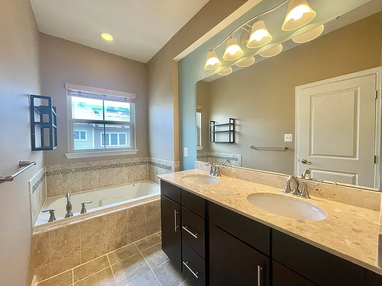9162 Landon House Ln — Photo 32