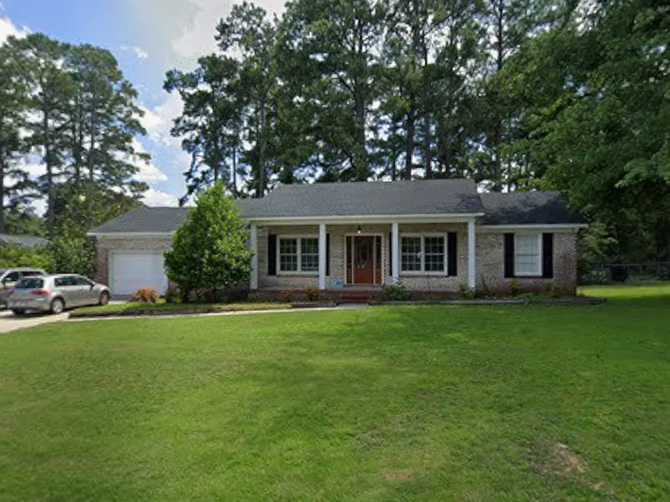 817 Southview Cir