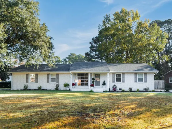 1893 Saint Julian Dr, Charleston, SC 29407