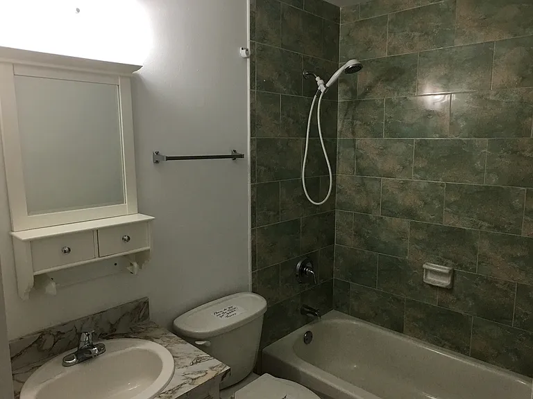 5852 Albert Rd — Photo 3