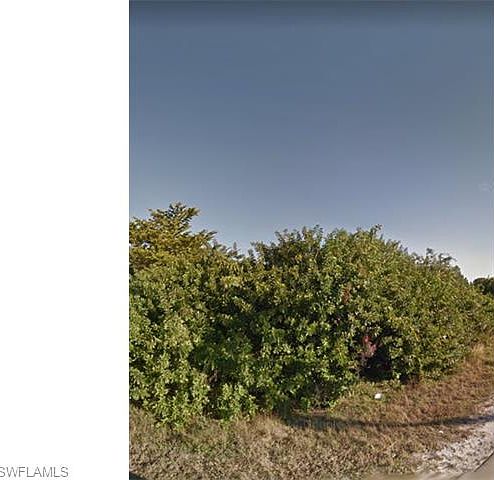 2nd image of 3011 8th St SW