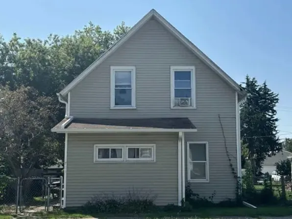 1721 W 8th St, Davenport, IA 52802