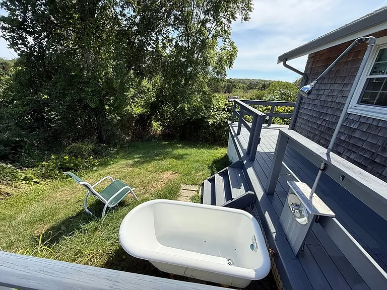 85 Conomo Point Rd — Photo 10