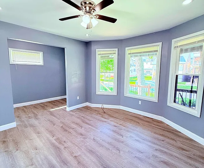 1464 Baldwin St — Photo 13