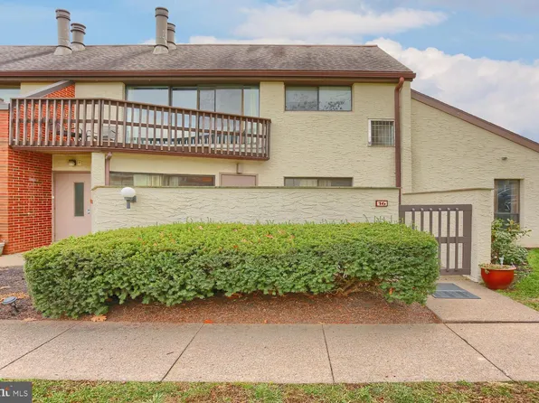 1072 Lancaster Blvd APT 16, Mechanicsburg, PA 17055