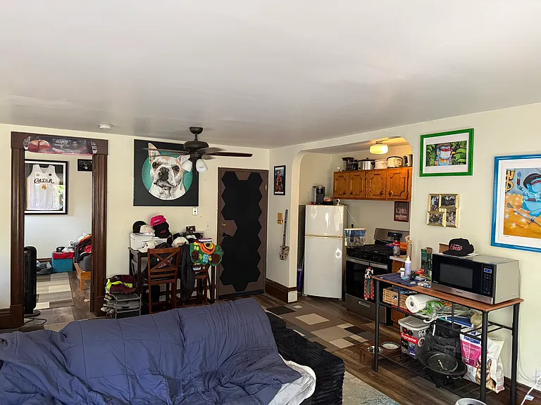 2530 Dupont Ave S #202 — Photo 3