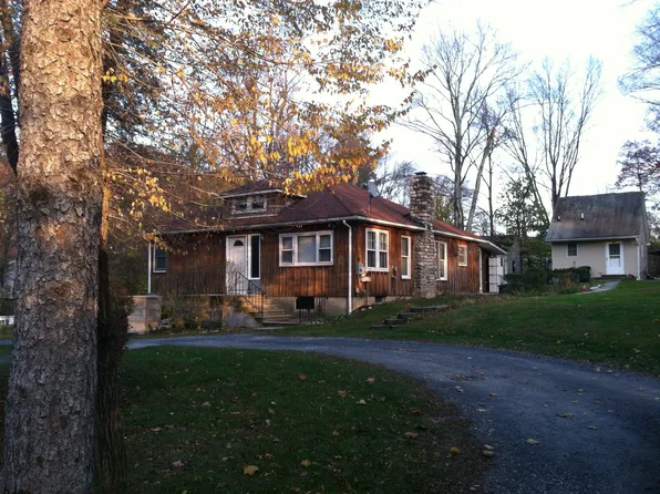 16 Church St, Bloomingburg, NY 12721