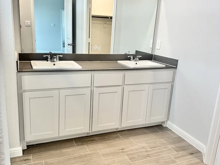 160 Daffodil Ln — Photo 8