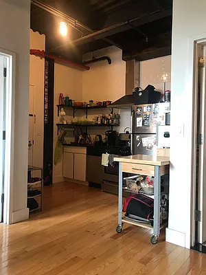 Rented by Smart City Real Estate LLC | media 28