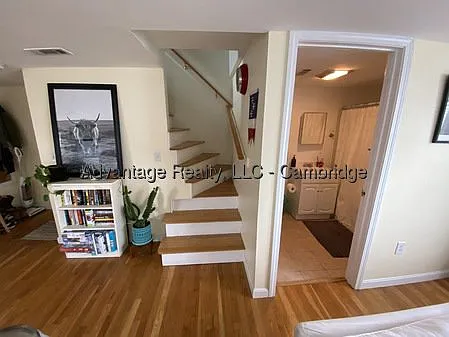 5th St — Photo 7