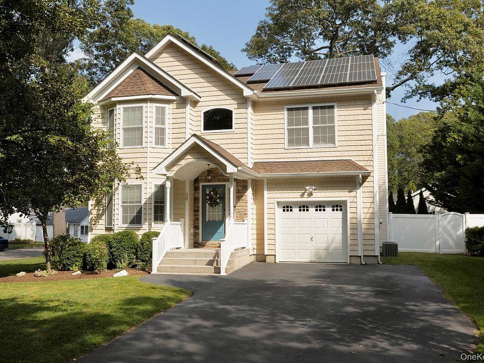 1st image of 39 McGaw Avenue