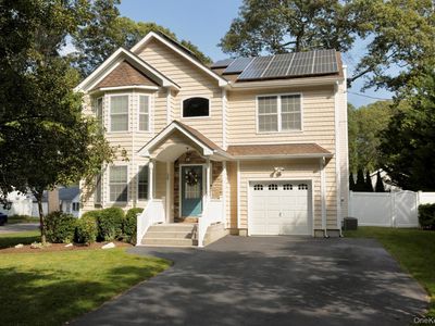 39 McGaw Avenue, Lake Grove, NY, 11755