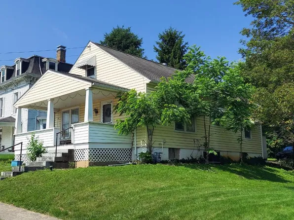 607 S High St, Hillsboro, OH 45133