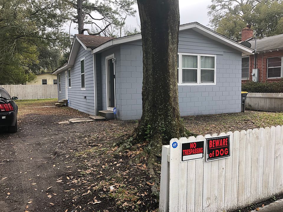 1st image of 1168 W 28th St