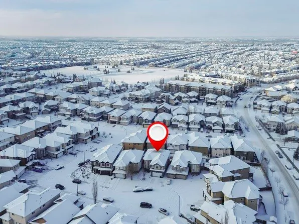 1520 67th St SW, Edmonton, AB T6X 0G8