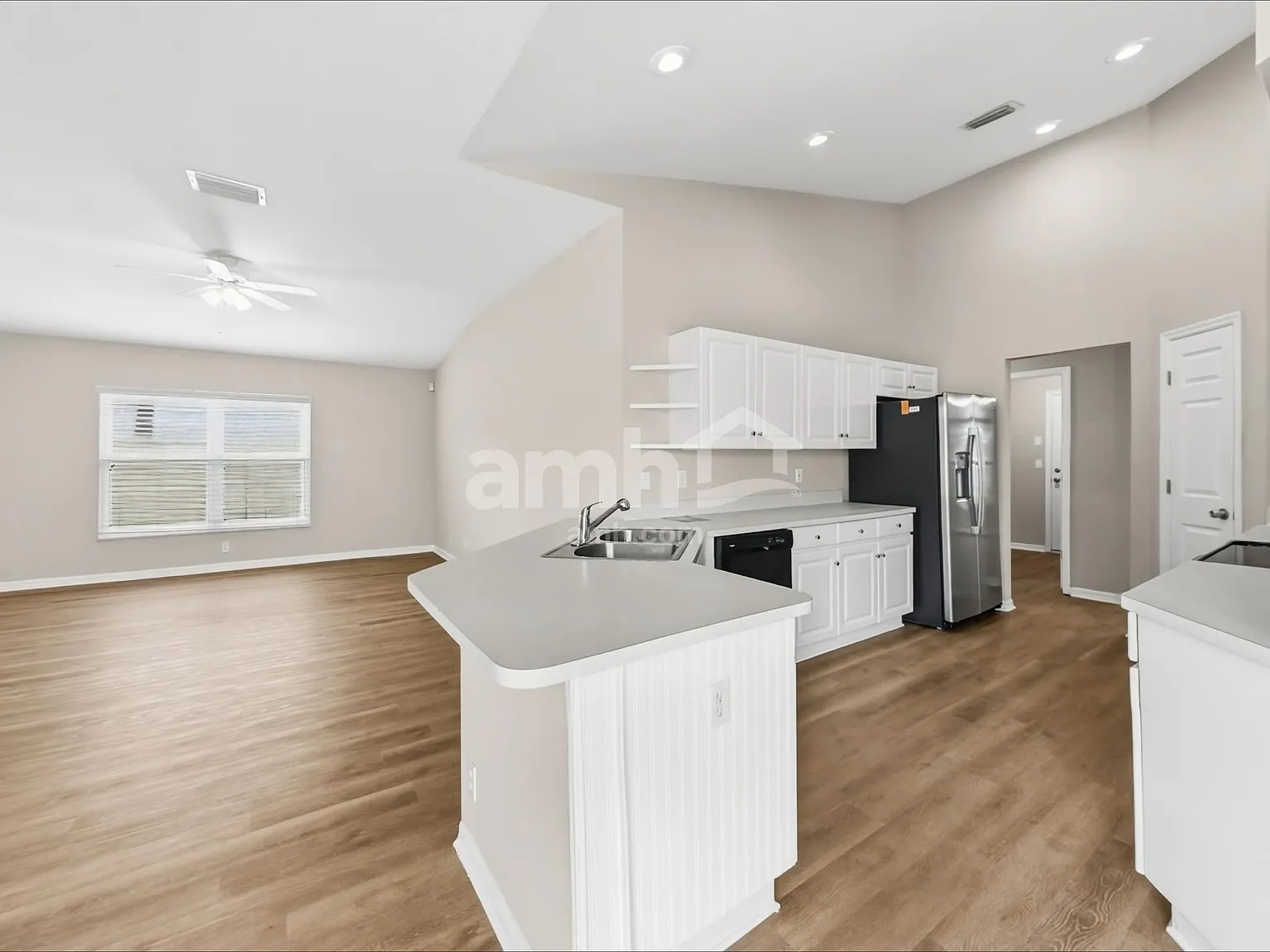 4 bed, 3.0 bath, 2235 sqft, $2,895 — Photo 4