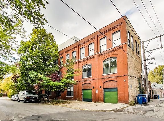2nd image of 1101 N Damen Ave #3