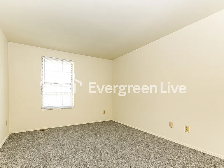 7939 Mount Hood Dr — Photo 12