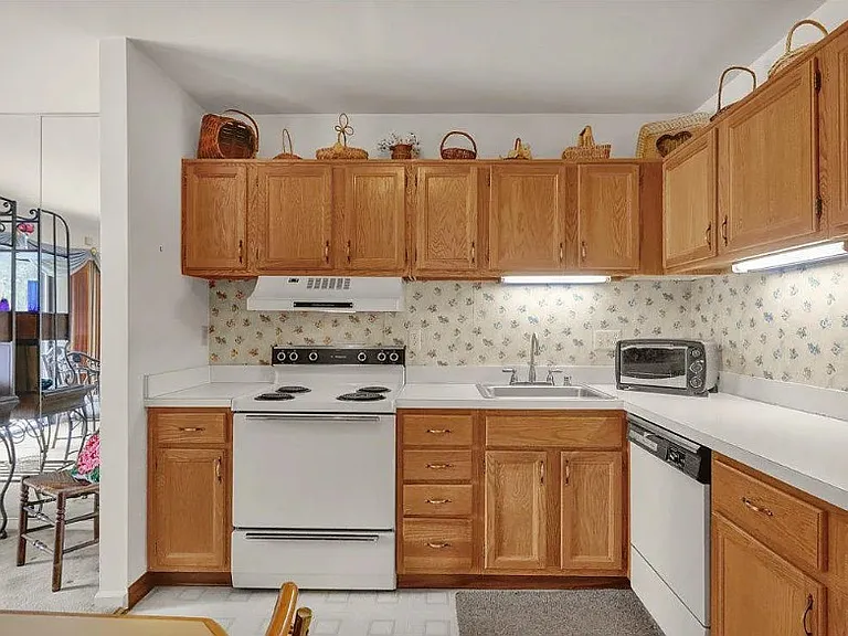 728 Linden St #A1 — Photo 2