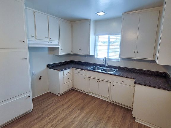 5th image of 7933 Milton Ave #33-D
