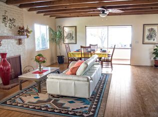 907 Rainbow Crest Rd, Fallbrook, CA 92028