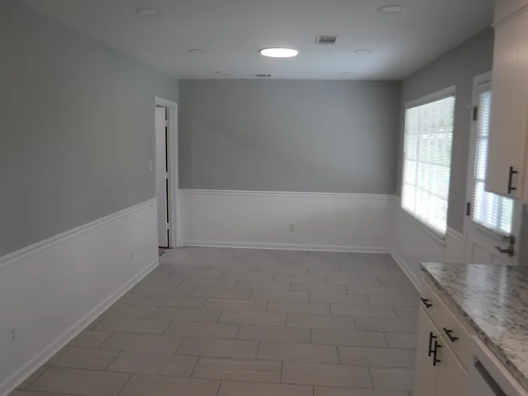 2100 Thornfield Rd — Photo 11