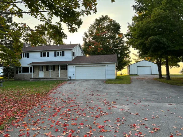 5476 M 33, Onaway, MI 49765