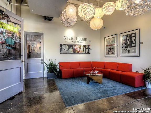 5th image of 1401 S Flores St APT 218