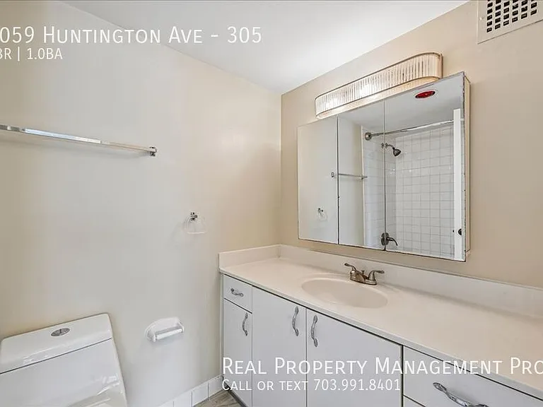 2059 Huntington Ave #305 — Photo 15