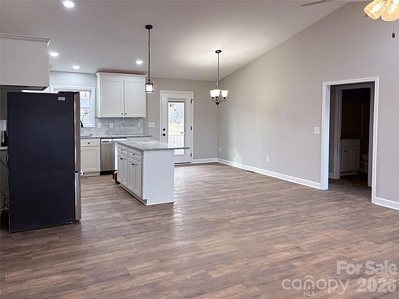 5th image of 131 Portman Ln