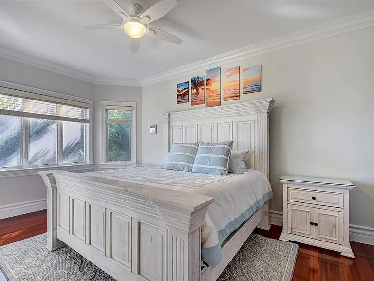 1320 S Lakeside Dr — Photo 42