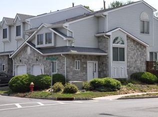17 Lee Lee Ln #253, Laurence Harbor, NJ 08879
