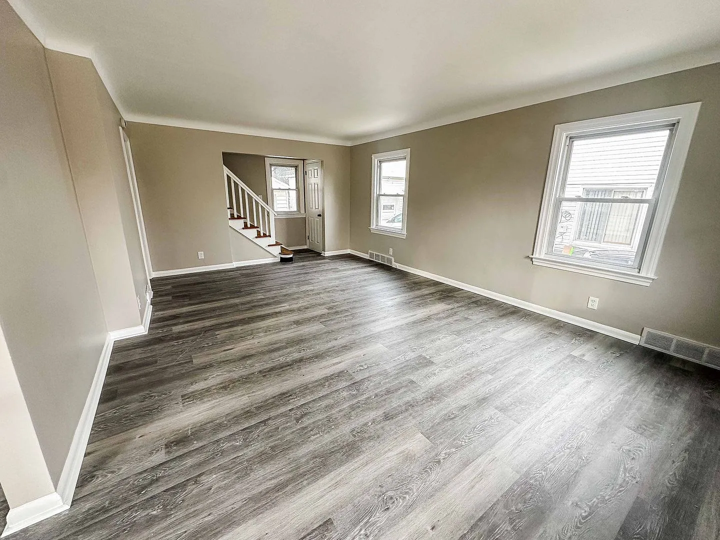 1740 Talbot St photo 1