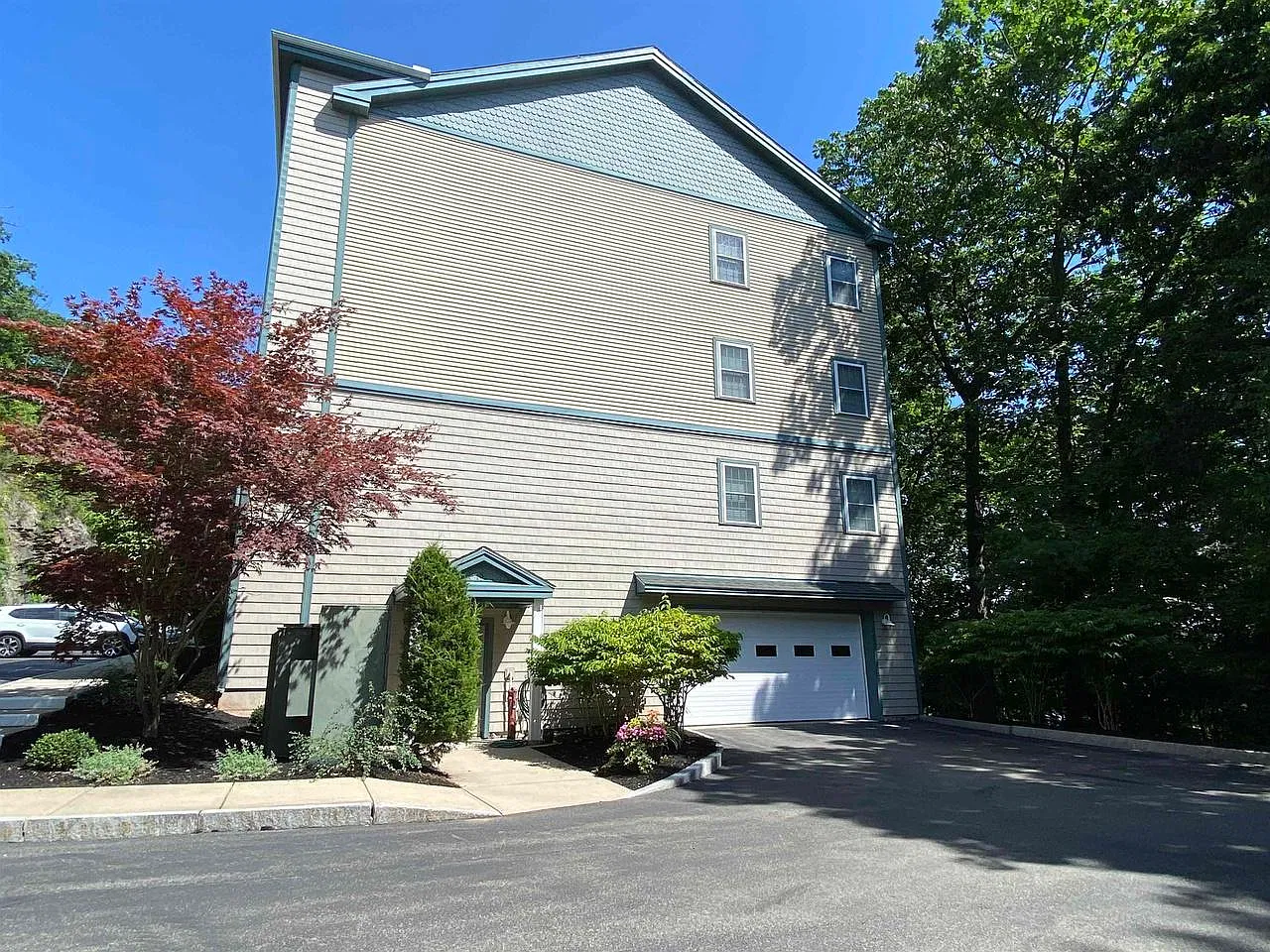 2 bed, 1470 sqft, $2,500 — Photo 2