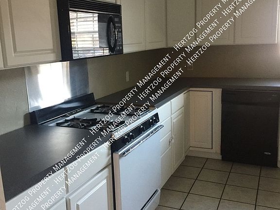 3rd image of 414 E Highland Ave