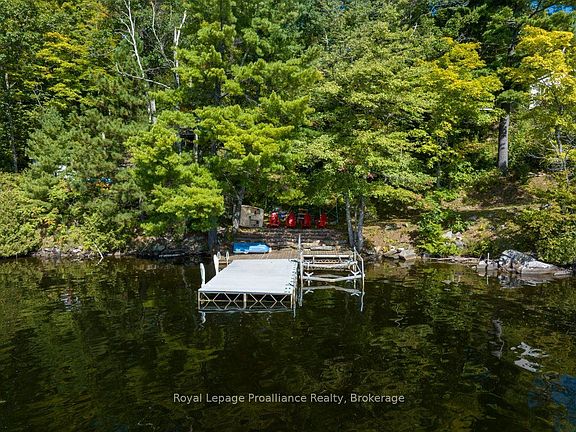 4th image of 1239 Chimney Point Ln