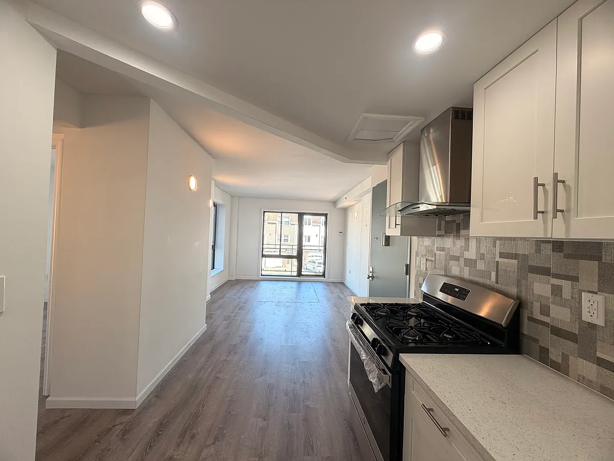 Photo 2 of 9 - 21410 15th Ave #2C - Bayside, NY Building Photo - 21410 15th Ave #2C