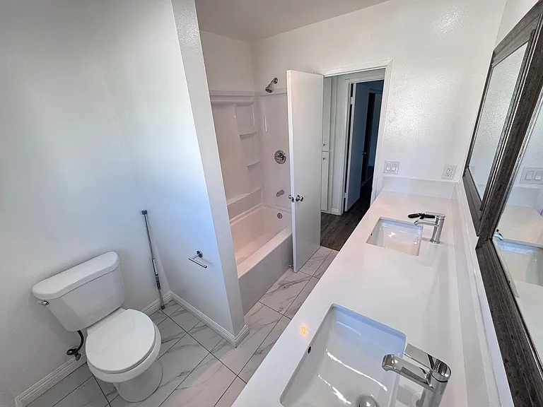 1808 MacKay Ln — Photo 16