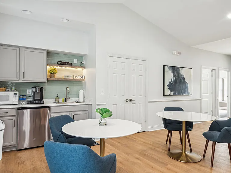 Broadwater Townhomes — Photo 9