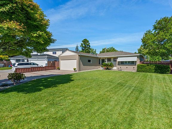 3rd image of 3468 Bella Vista Ct