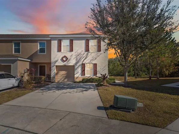 9868 Hound Chase Dr, Gibsonton, FL 33534