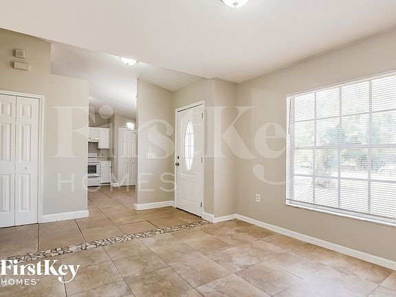 4th image of 3389 Vancouver Ave