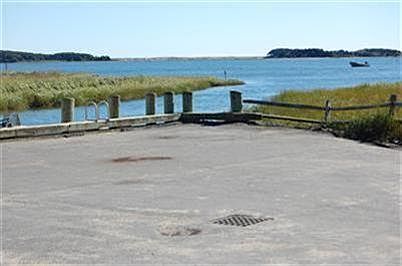 1st image of 11 Heritage Drive