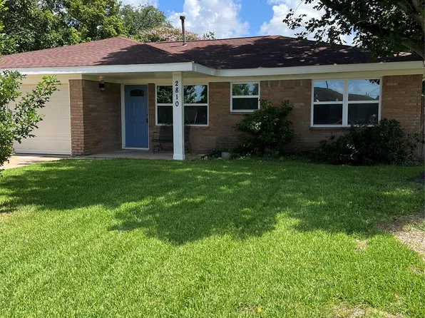 2810 26th Ave N, Texas City, TX 77590