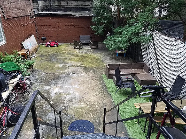 168 Norfolk St #14 — Photo 4