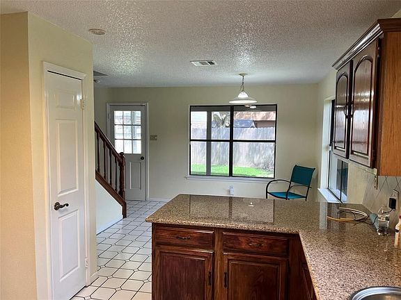 5th image of 16402 Sagewood Ct