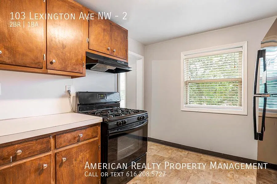 2 bed, 900 sqft, $1,200 — Photo 3