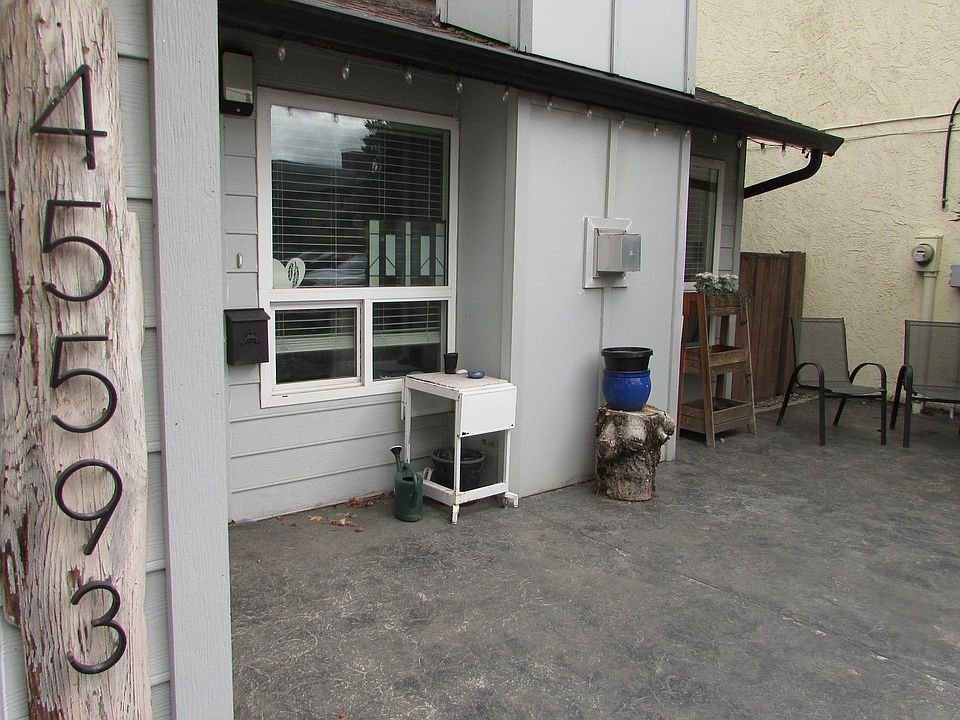 1st image of 45593 McIntosh Dr
