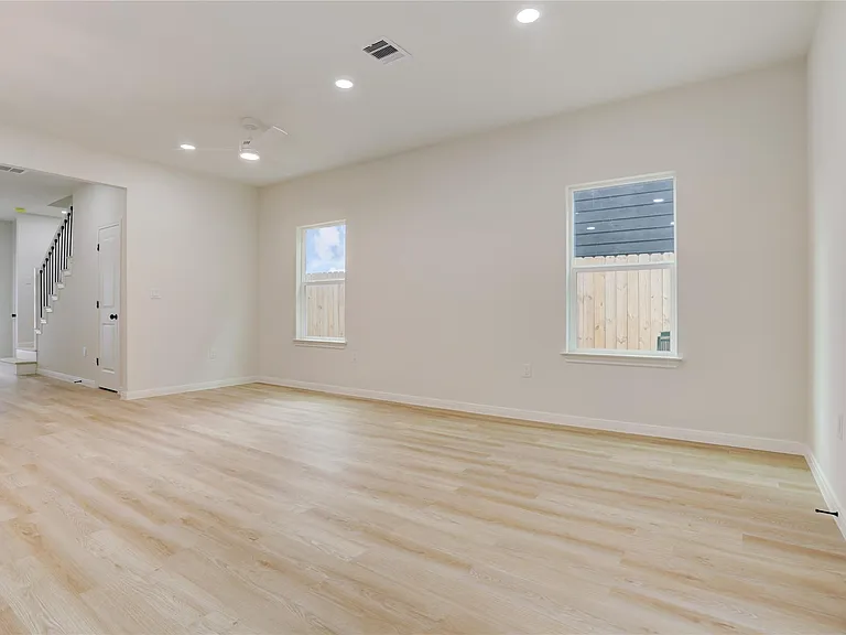 8314 Williamsdell St #A — Photo 5